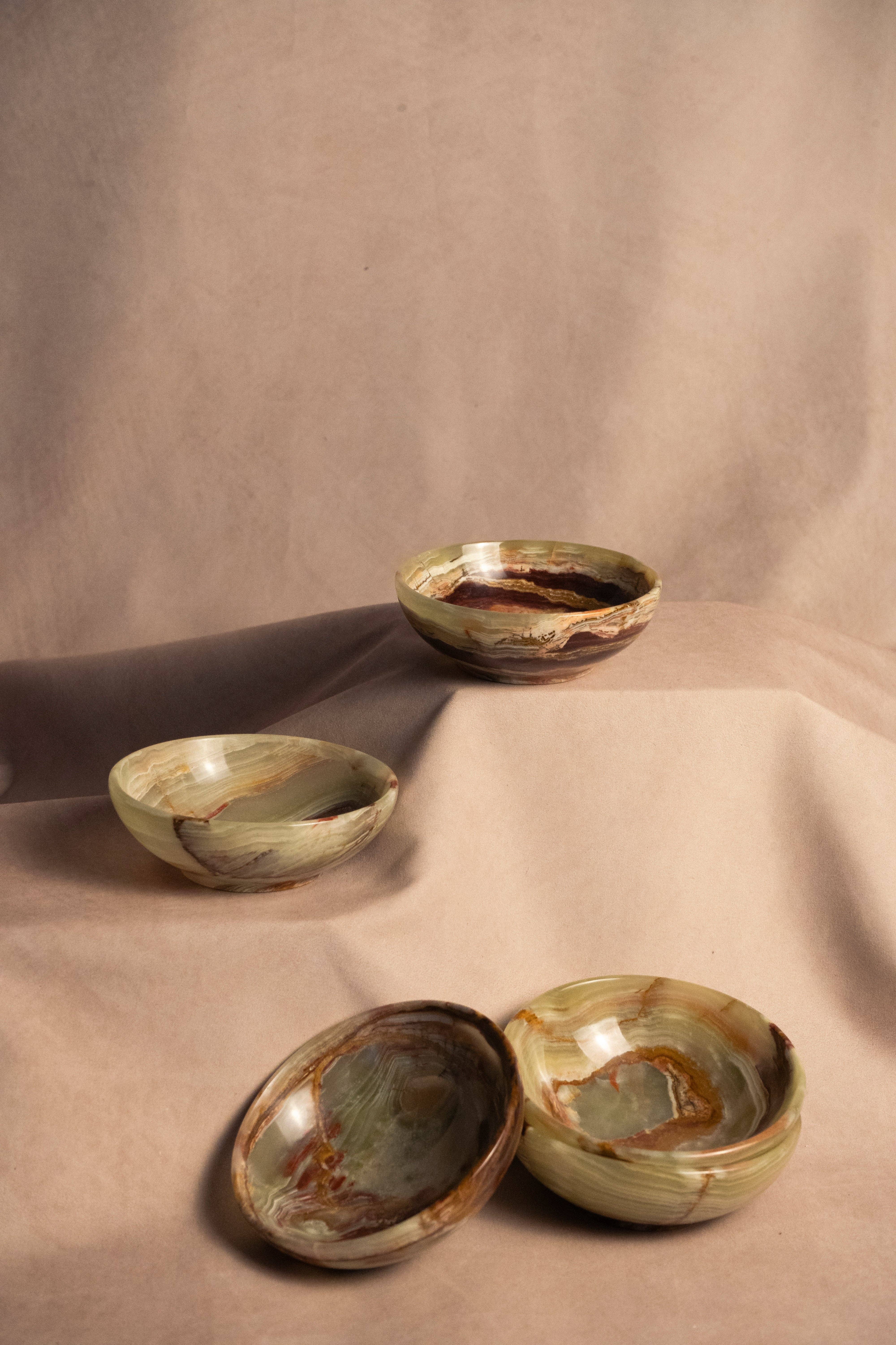 Marigold Market – wholesale Decorative plate/dish/bowl – Bowl Onyx Multi -  Medium1