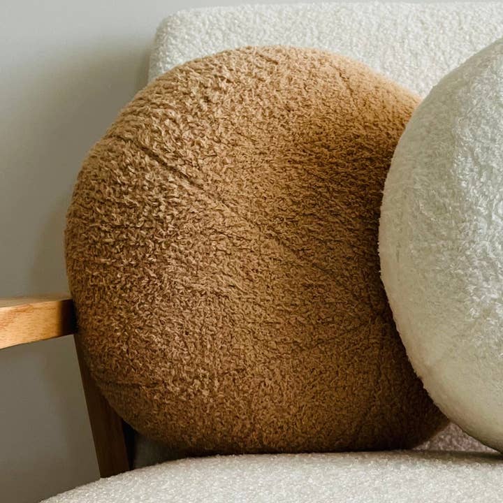 Mama and Tochter - Wholesale Chair cushion - Plush Round Cushion- Camel0