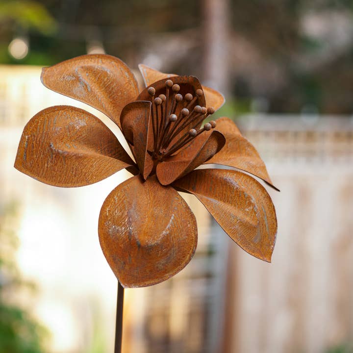 Yesteria blomsterpind for engroshandel hos Elegant Garden Design