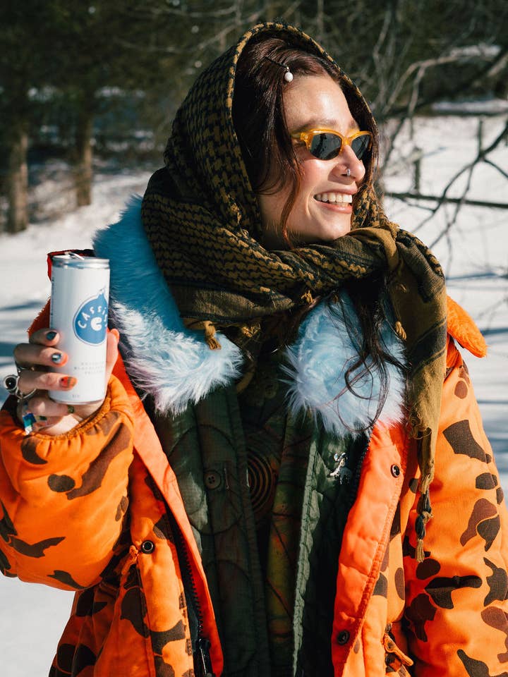 Cassisi Blackcurrant Seltzer for wholesale by C. Cassis