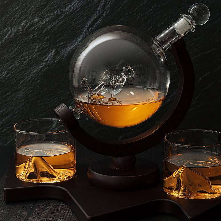 The Wine Savant / Khen Glassware - Wholesale Decanter - Ski Wine Whiskey Decanter With 2 Glacier Mountain Glasses