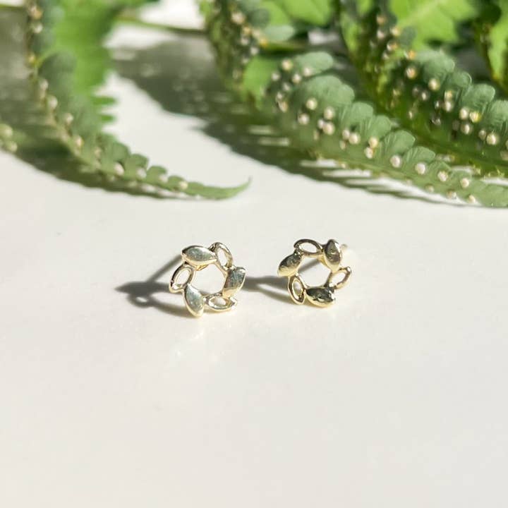 Natalie Clare Collections - Wholesale Stud/Post Earrings - Mini Wreath Studs4