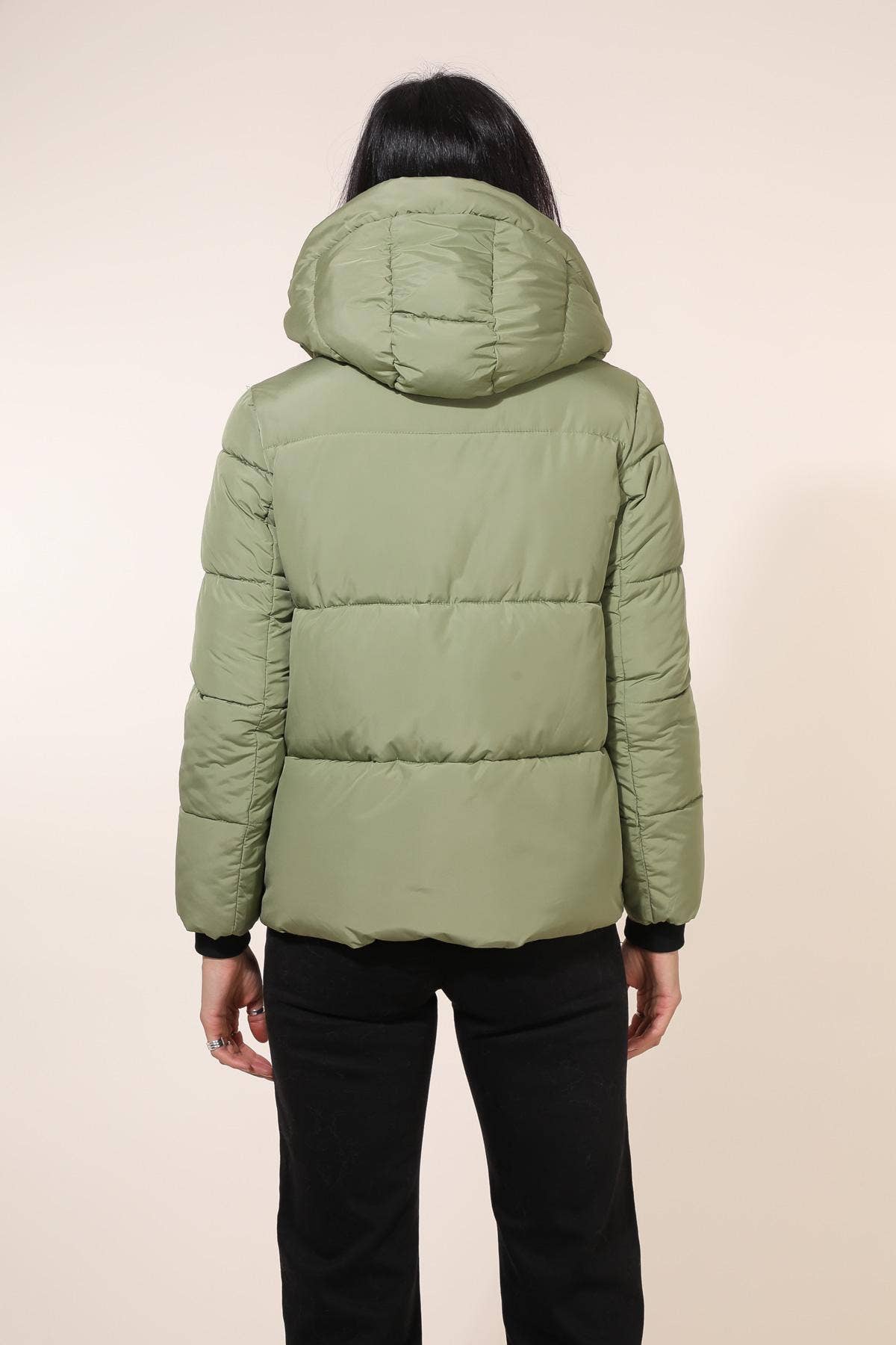 Attrait Paris - Wholesale Puffer Jacket - Women's - Short hooded jacket with side edges7