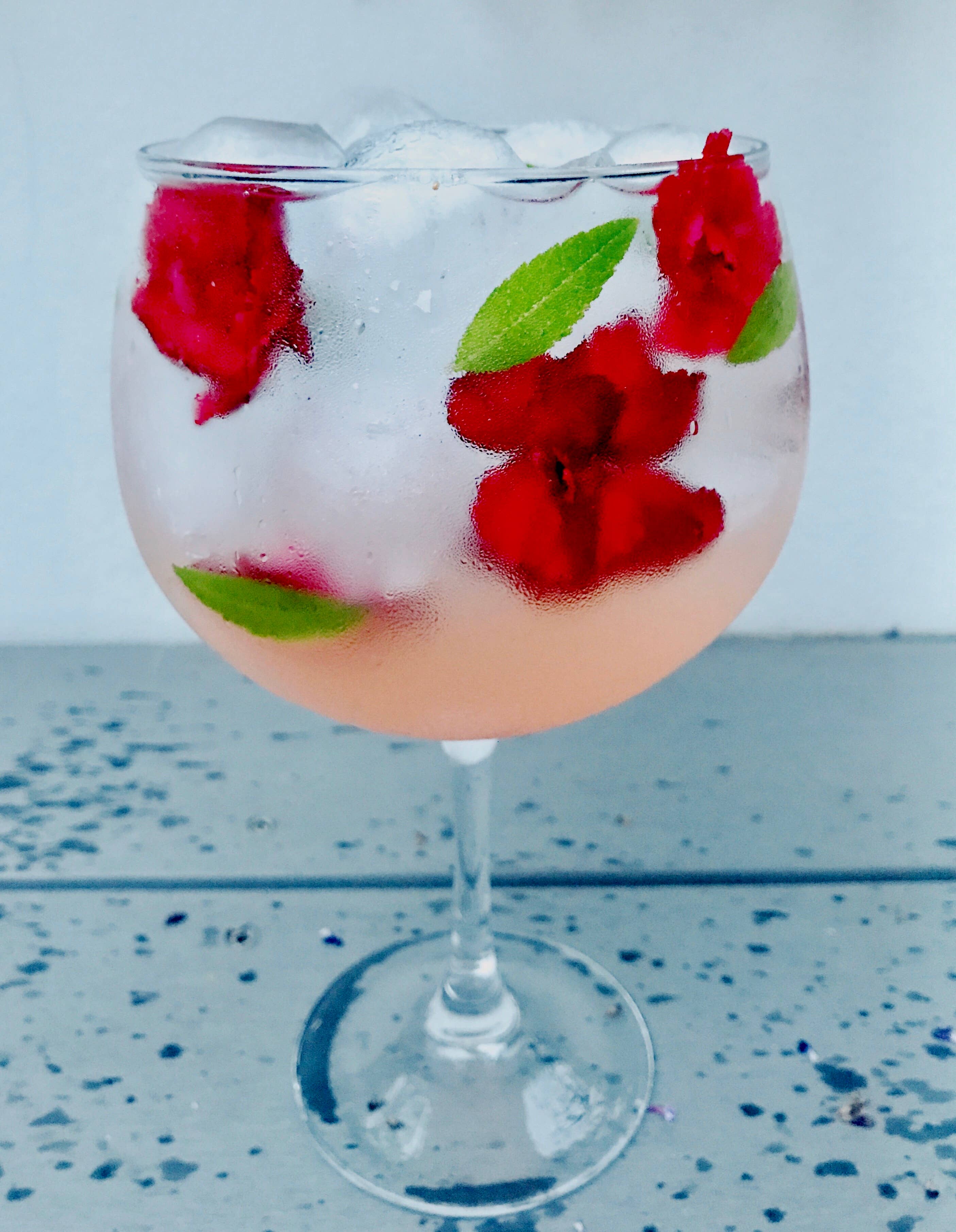 The Only Way Is Spirits – wholesale Food gift basket – Gin Lovers Gift Box | Luxury Gin Gift Set | Gin Miniatures 6