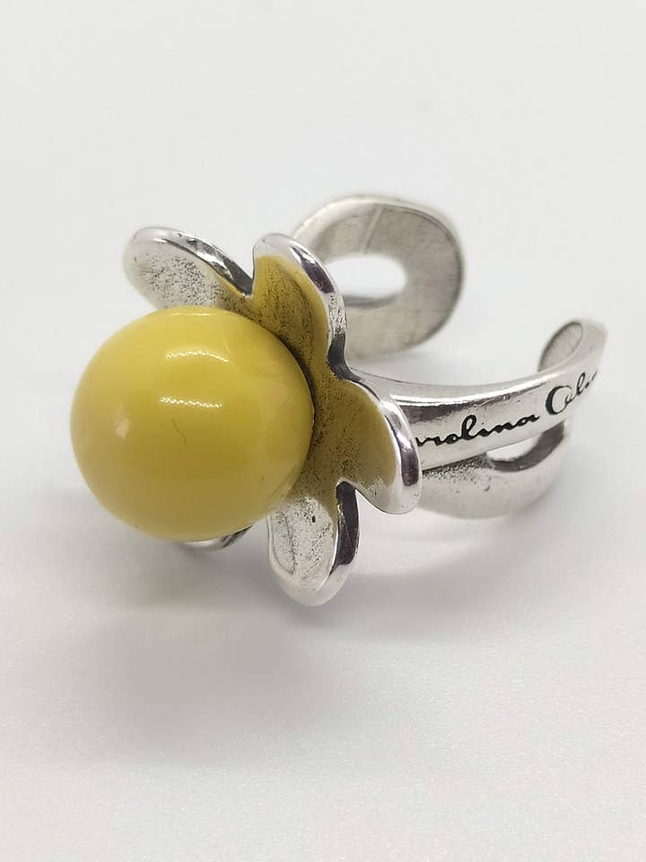 anello in argento Margarita per la vendita all'ingrosso da parte di Joyas Carolina Olivares