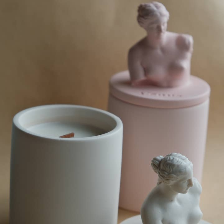 ECLAT DE L'AUBE - Wholesale Jar/Filled Candle - Scented jar candle - Venus sculpture5