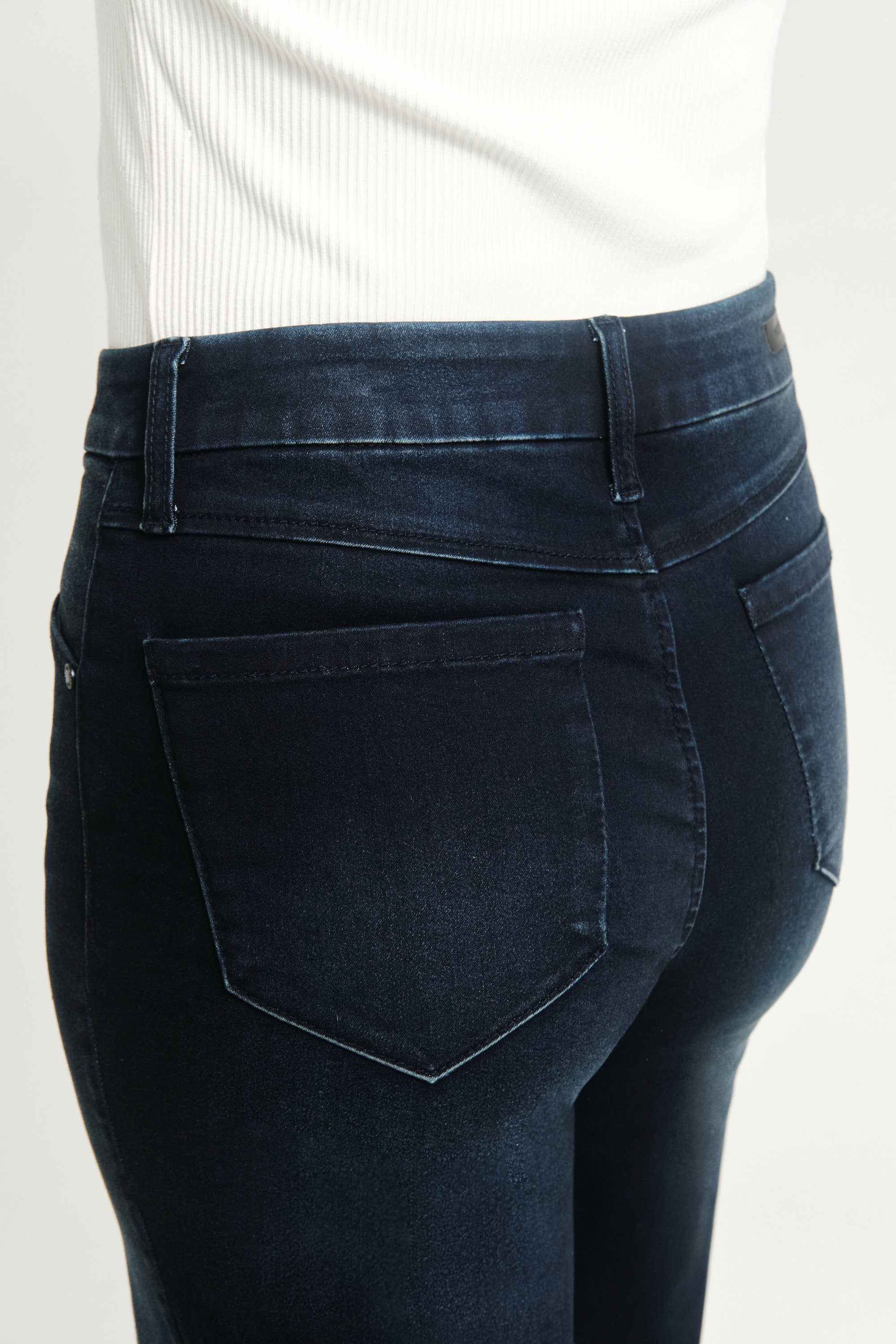 1822 Denim - Wholesale Jeans - Women's - 32" Better Butter Wide Leg Jean in Yanique6