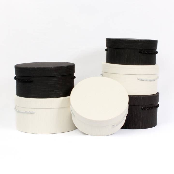 Boîte ronde texturée à lignes avec poignée pour la vente par Elegant Design Supply