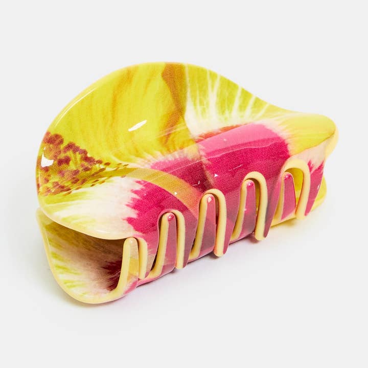 Juno Claw in Hibiscus Flower for wholesale by CHUNKS