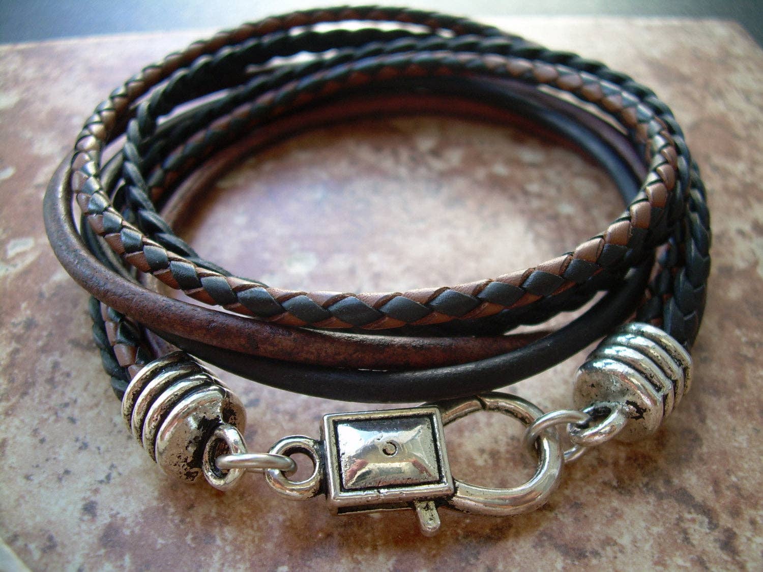 Urban Survival Gear USA – Engroshandel Smykker - Herre – Læderarmbånd Herre armbånd Læder Wrap Armbånd Double Wrap Bacelet Herre smykker Herre armbånd Armbånd Smykker Herre gave2