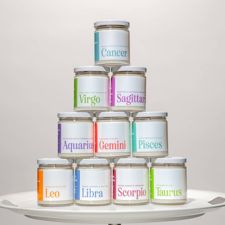 Pré-pack de bougies astrologiques pour la vente par Whiskey River Soap Co.