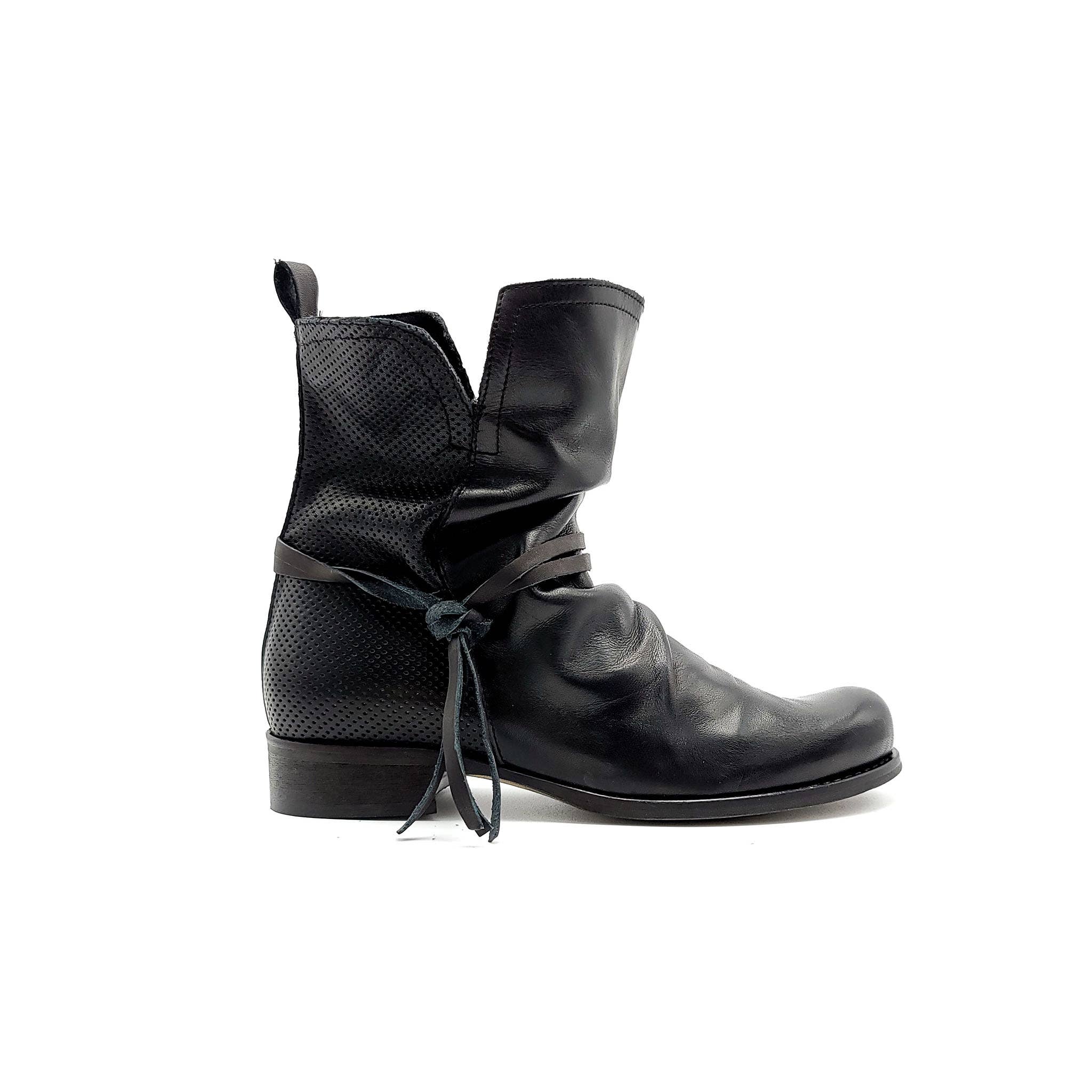 Eccellenza Donna - Wholesale Boots – Women’s - Venezia Ankle Boots in Black Leather