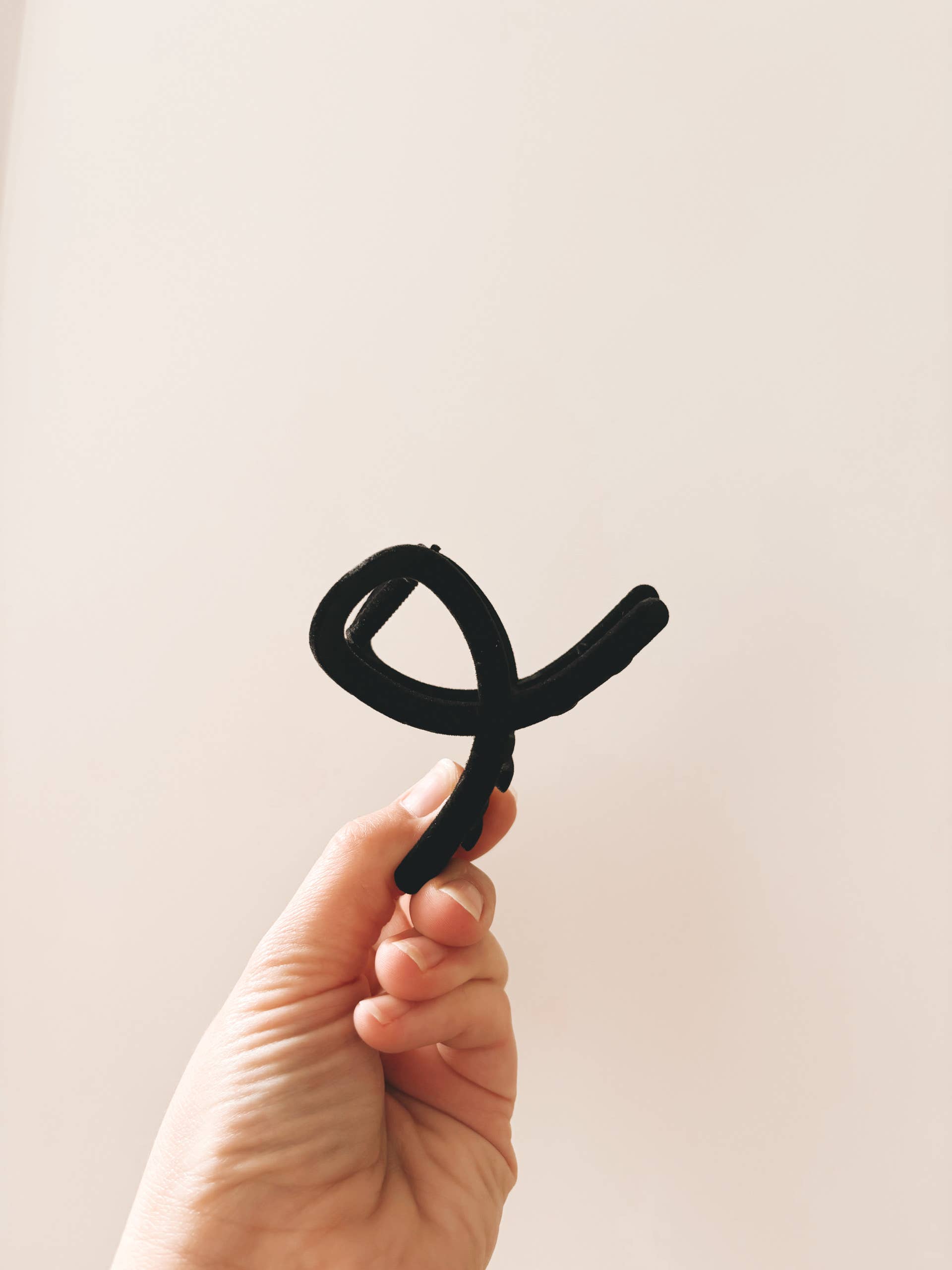 Kitten Claws Clips - Wholesale Hair Clip - Women's - Velvet Flocked Loop Claw Clip2