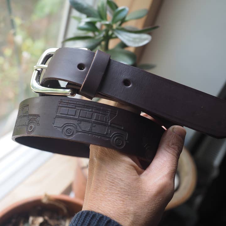 Stabo - Wholesale Belt - Unisex - Leather belt engraved with land rovers