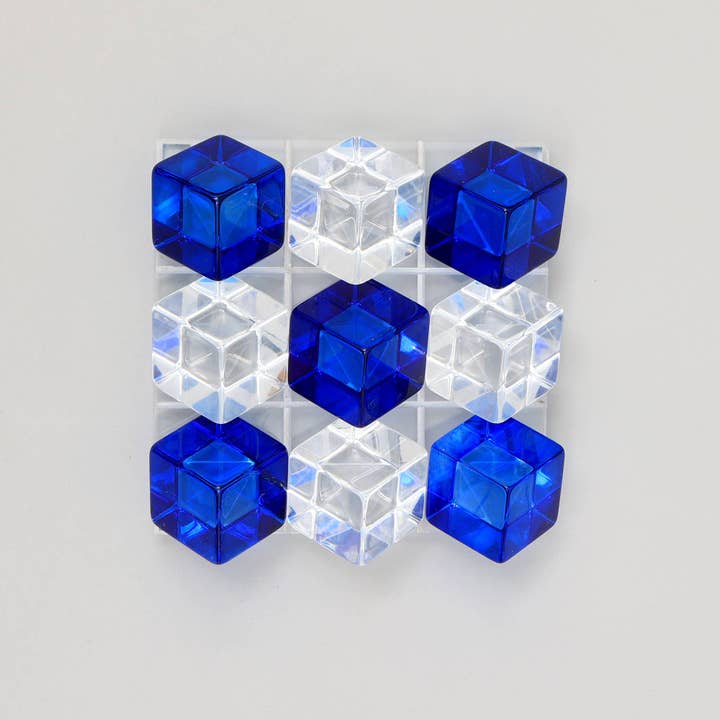 TrenDec - Wholesale Decorative tabletop object - Tik Tack Toe | Acrylic Blue & White Tik Tack Toe Game Set4