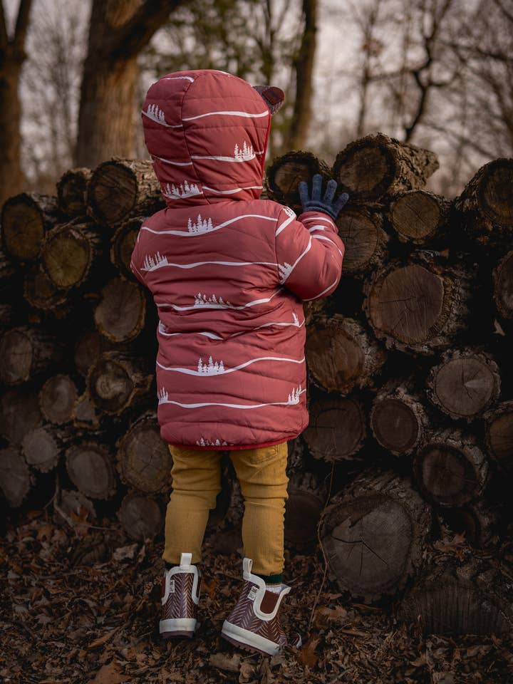 Keep the Littles Wild - Wholesale Puffer Jacket - Kids - Hills Lightweight Reversible Puffy Jacket - Kids Mountain Adventure Gear2