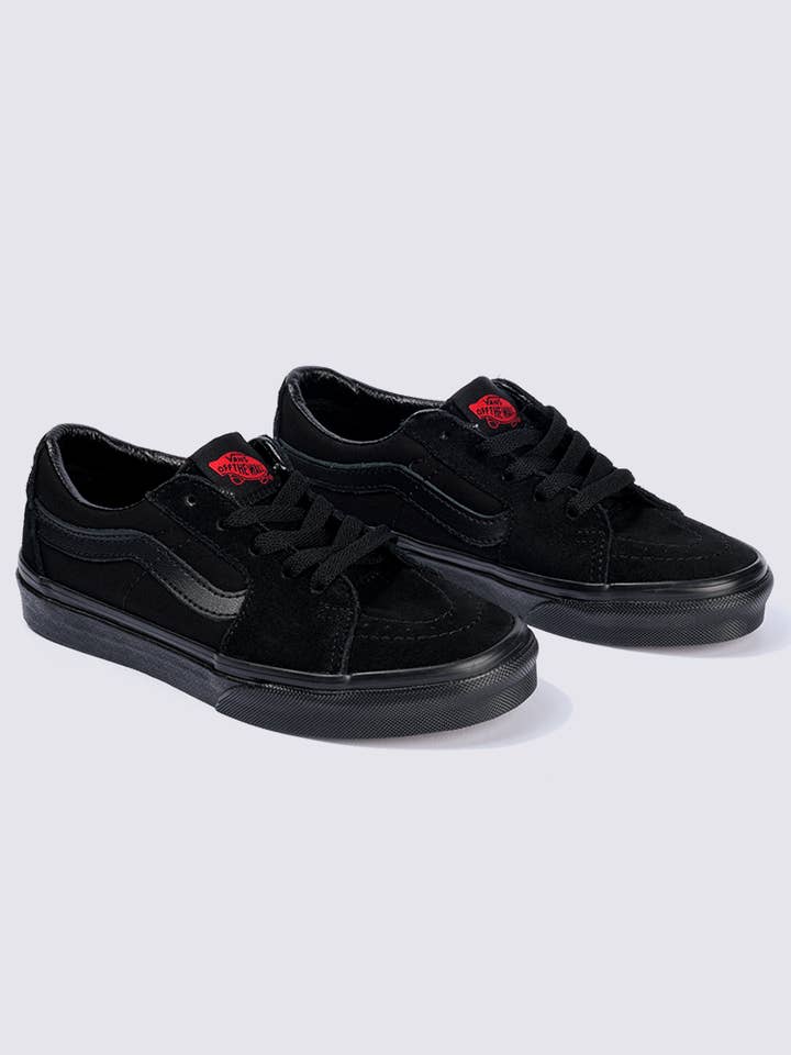 Rat City Sk8 Shop - Wholesale Lifestyle Sneakers - Men's - Vans Sk8-low Black / Black Shoe1
