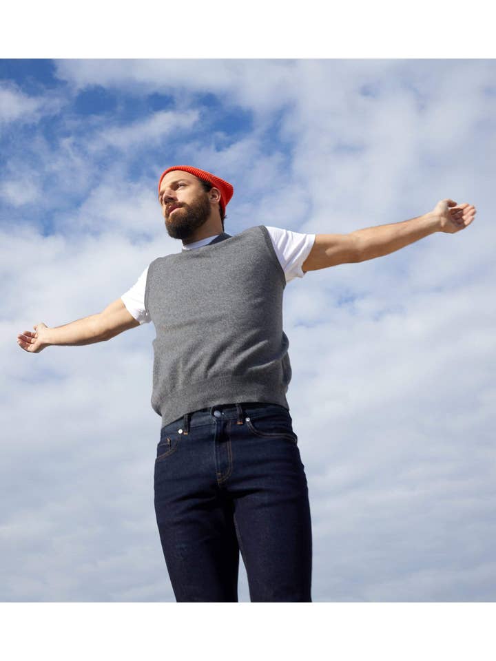 State Cashmere - Vente Pull sans manches – homme - Le pull sans manches basique en cachemire à col en V pour homme8