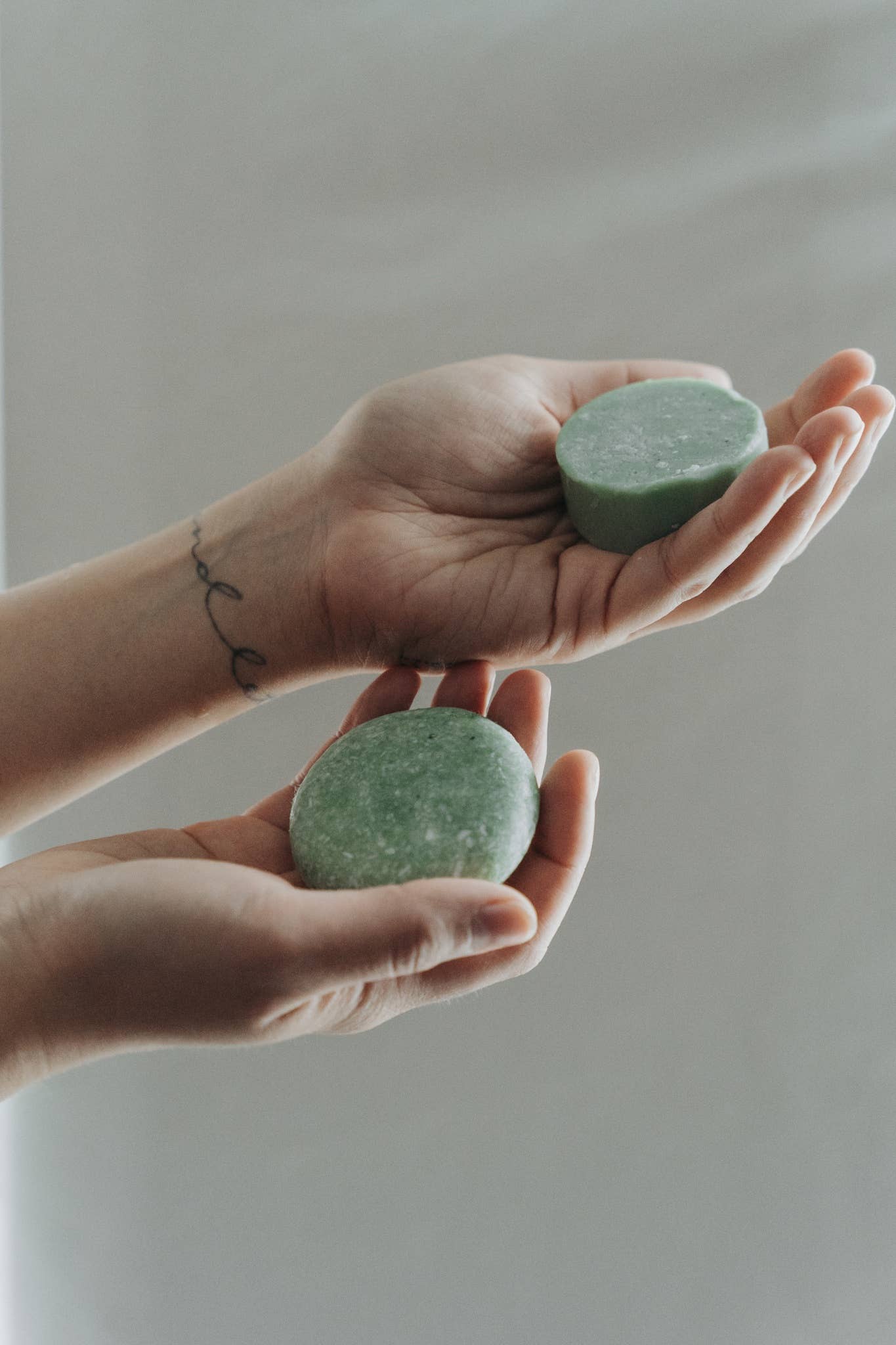 Zero Waste MVMT - Wholesale Shampoo Puck/Solid Shampoo - Shampoo Bar | Peppermint + Eucalyptus | Zero Waste Hair Care6