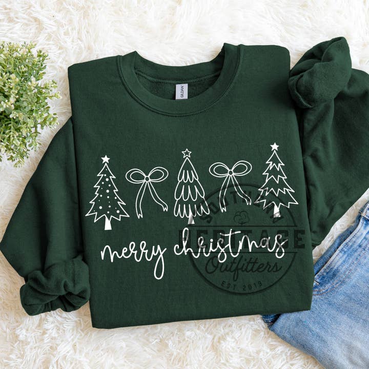 Weiße Bäume + Schleifen Frohe Weihnachten – Gildan Rundhals-Sweatshirt für den Großhandel von Southern Heritage Outfitters