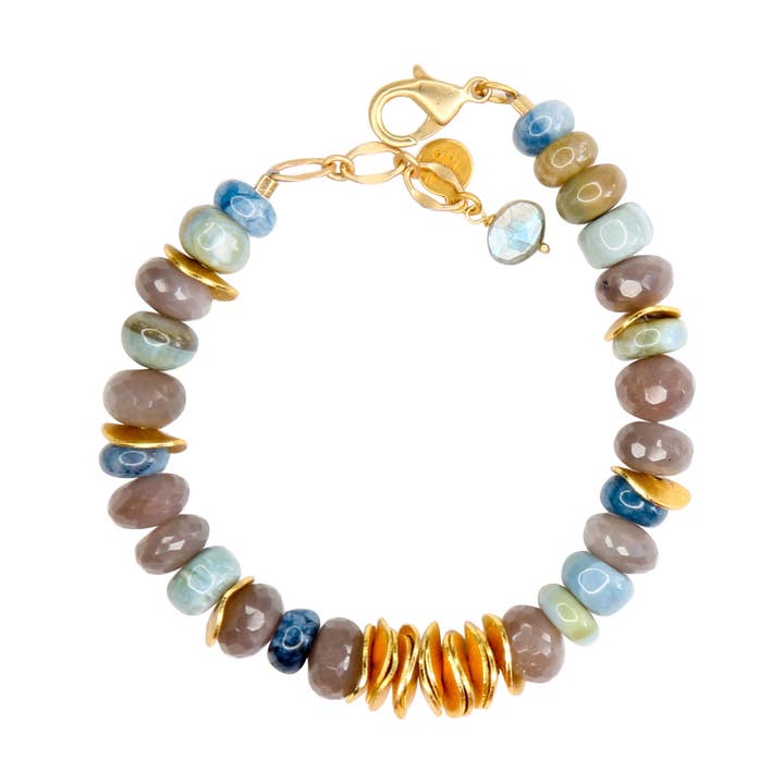 Bracelet Juno en pierre de lune chocolatée pour la vente par Catherine Page Jewelry