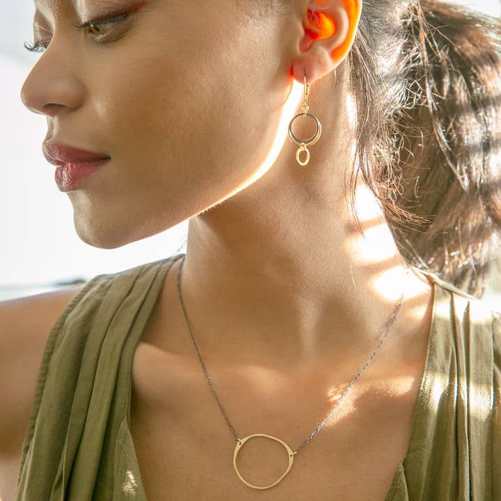 Freshie & Zero - Wholesale Pendant/Charm Necklace - Antique Stone Hammered Gold Oval Black Chain Necklace2