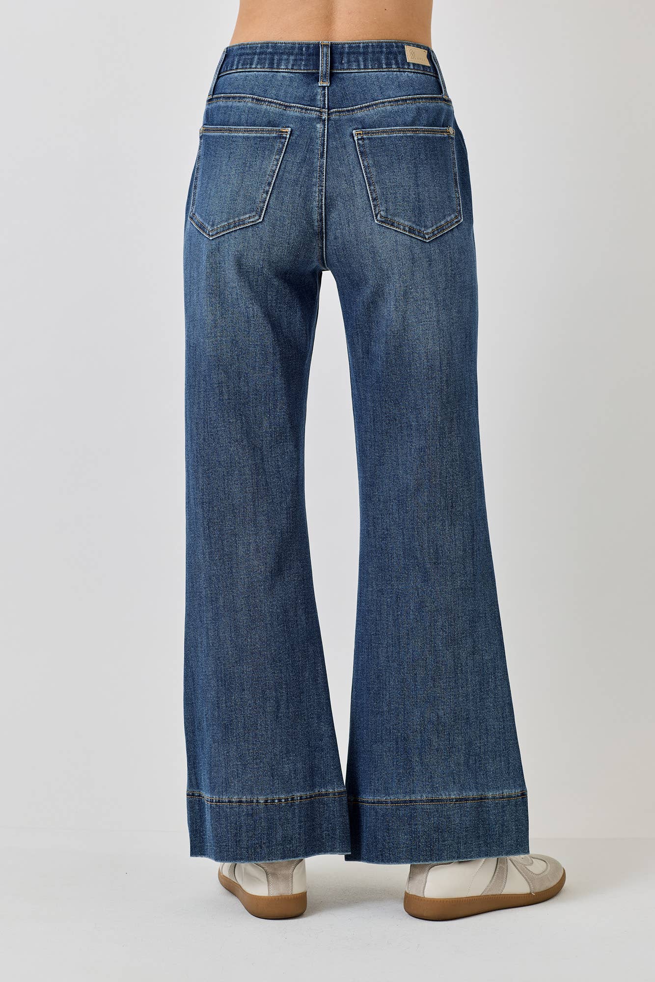 SAIGE DENIM – Engroshandel Jeans - Dame – P8151D-HØJ TALJE FLARE MED KNAPGYLPE4