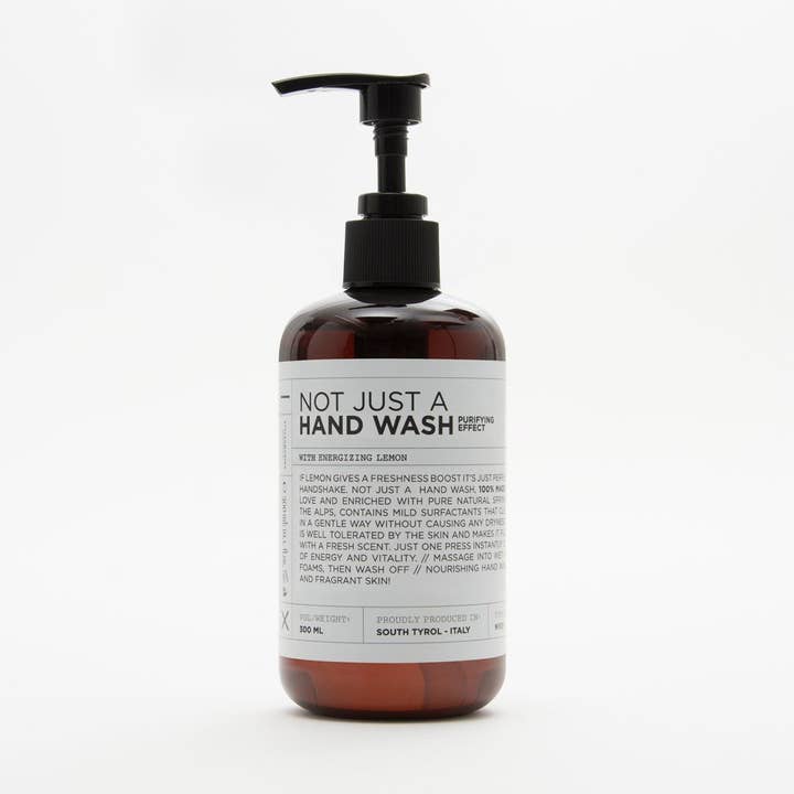 NOT JUST A HAND WASH savon liquide énergisant au citron pour la vente par NOT JUST BODYCARE