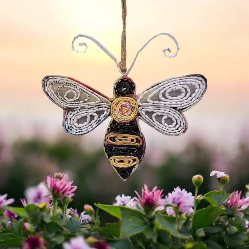 The Upcycled Paper Company – Engroshandel Pynt – Bee Ornament - Genbrugspapir
