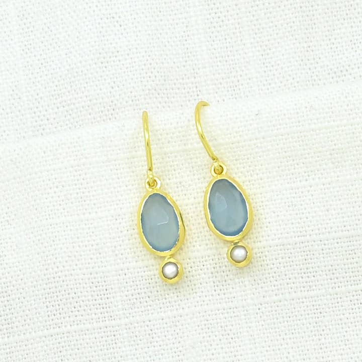 Schmuckoo Berlin - Venta al por mayor Pendientes colgantes - Pendientes Fiona de oro, calcedonia azul y perla1