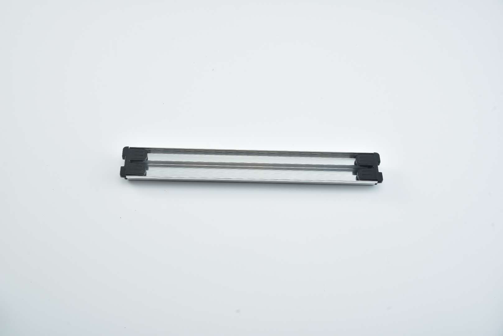 ELEGANT PRODUCTS UK LTD – wholesale Utensil holder – Kitchen Knife Rack Magnetic Utensil Holder Bar 45cm1