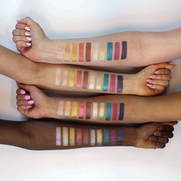 Profusion Cosmetics - Wholesale Eyeshadow Palette - 10 Shade Richly Pigmented Eyeshadow Palette - Shimmers