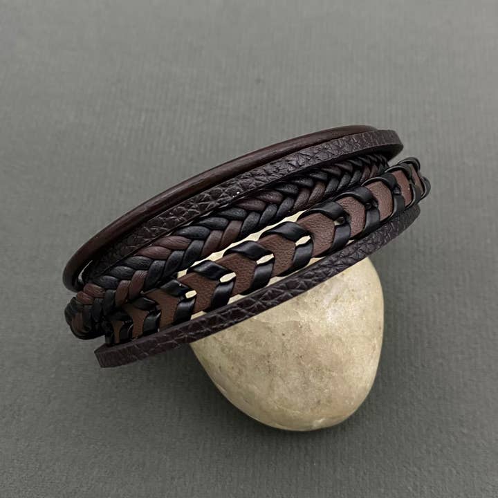 Mio Queena - Wholesale Bangle Bracelet - Men's Hand-woven PU Leather Magnetic Buckle Bracelets -MJ/BC5
