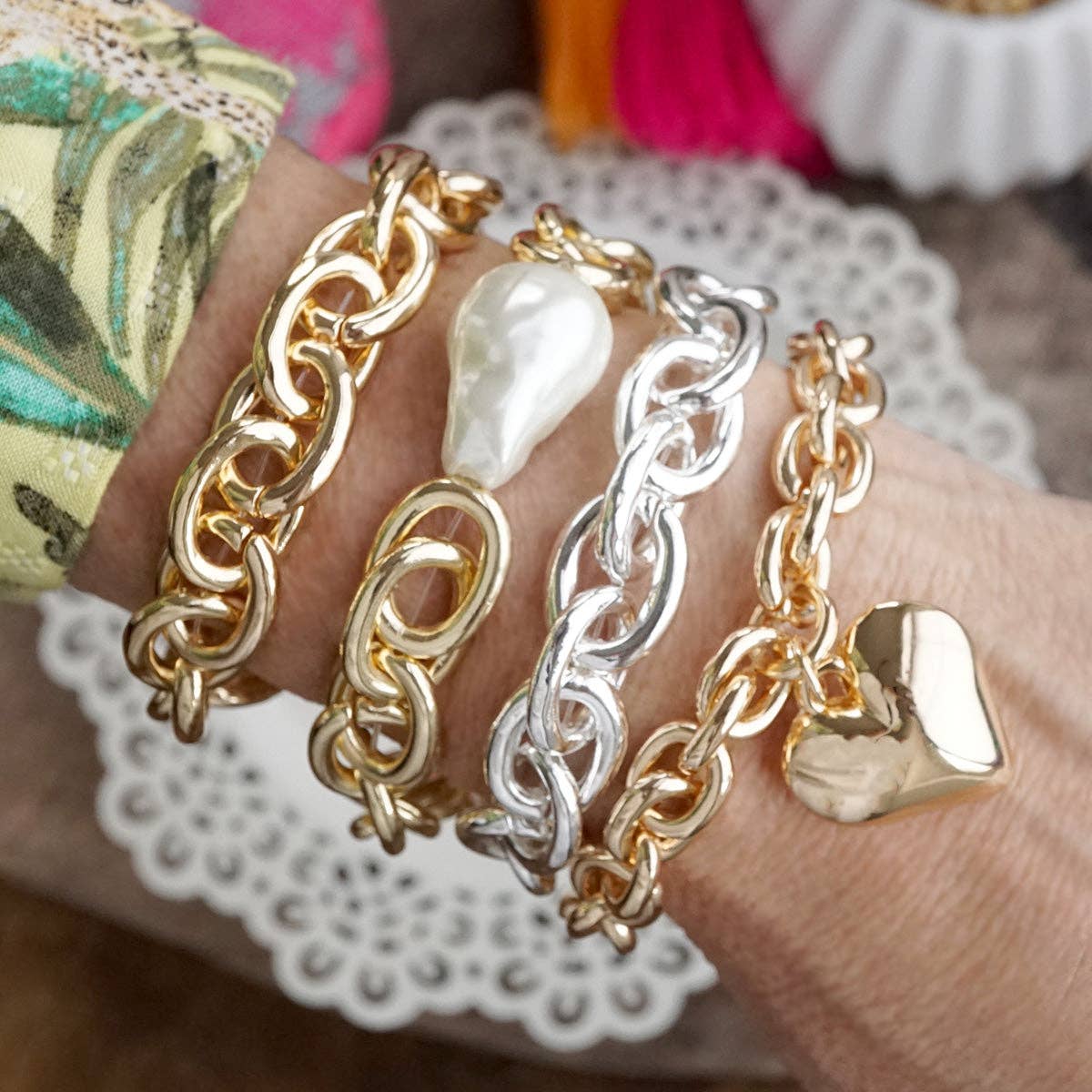 PennyLine inc - Wholesale Link & Chain Bracelet - Bold Links – Chunky Chain Stretchy Bracelet - in Gold or Silver2