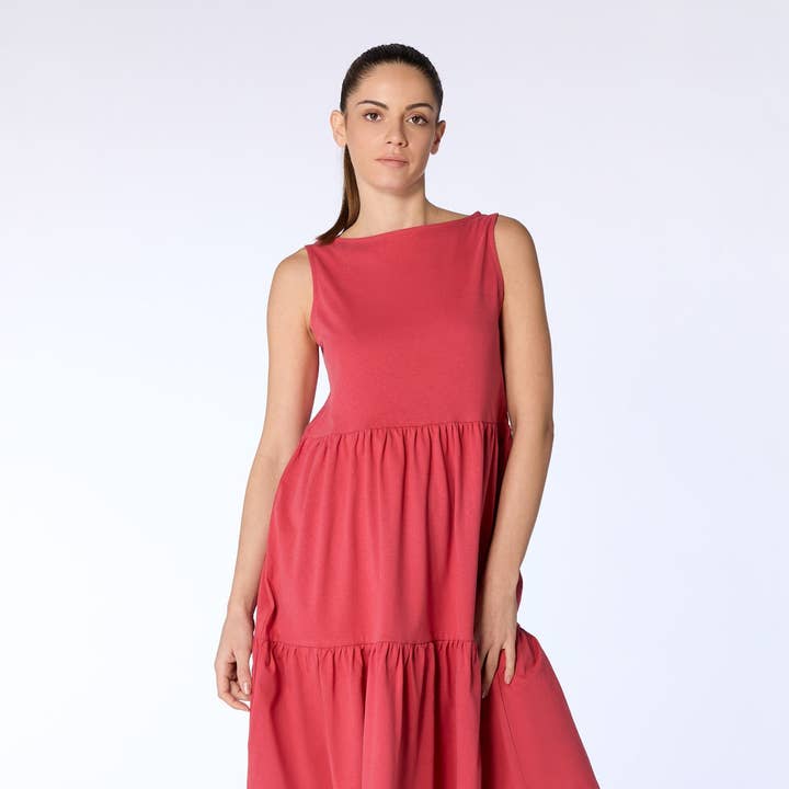 1733-135 | Volantjurk - kardinaalrood voor wholesale door Leela Cotton