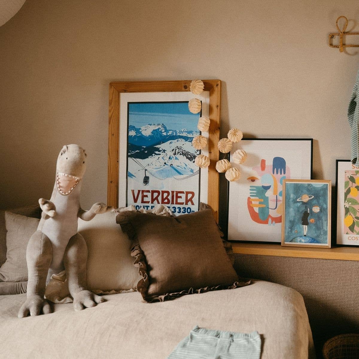 Andrea House - Wholesale Throw/Decorative Pillow - Brown cotton ruffled cushion 45x453