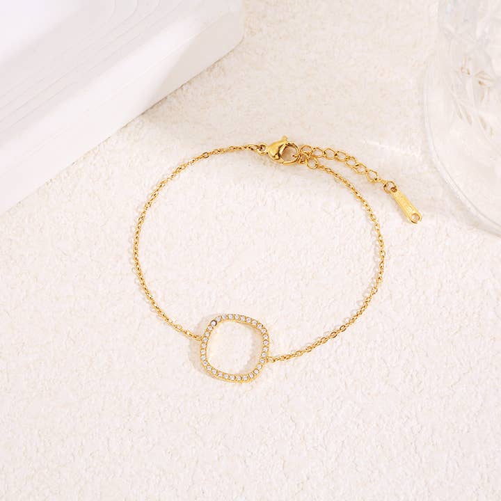 Bracciale a catena sottile dorata con contorno quadrato centrale per la vendita all'ingrosso da parte di joya