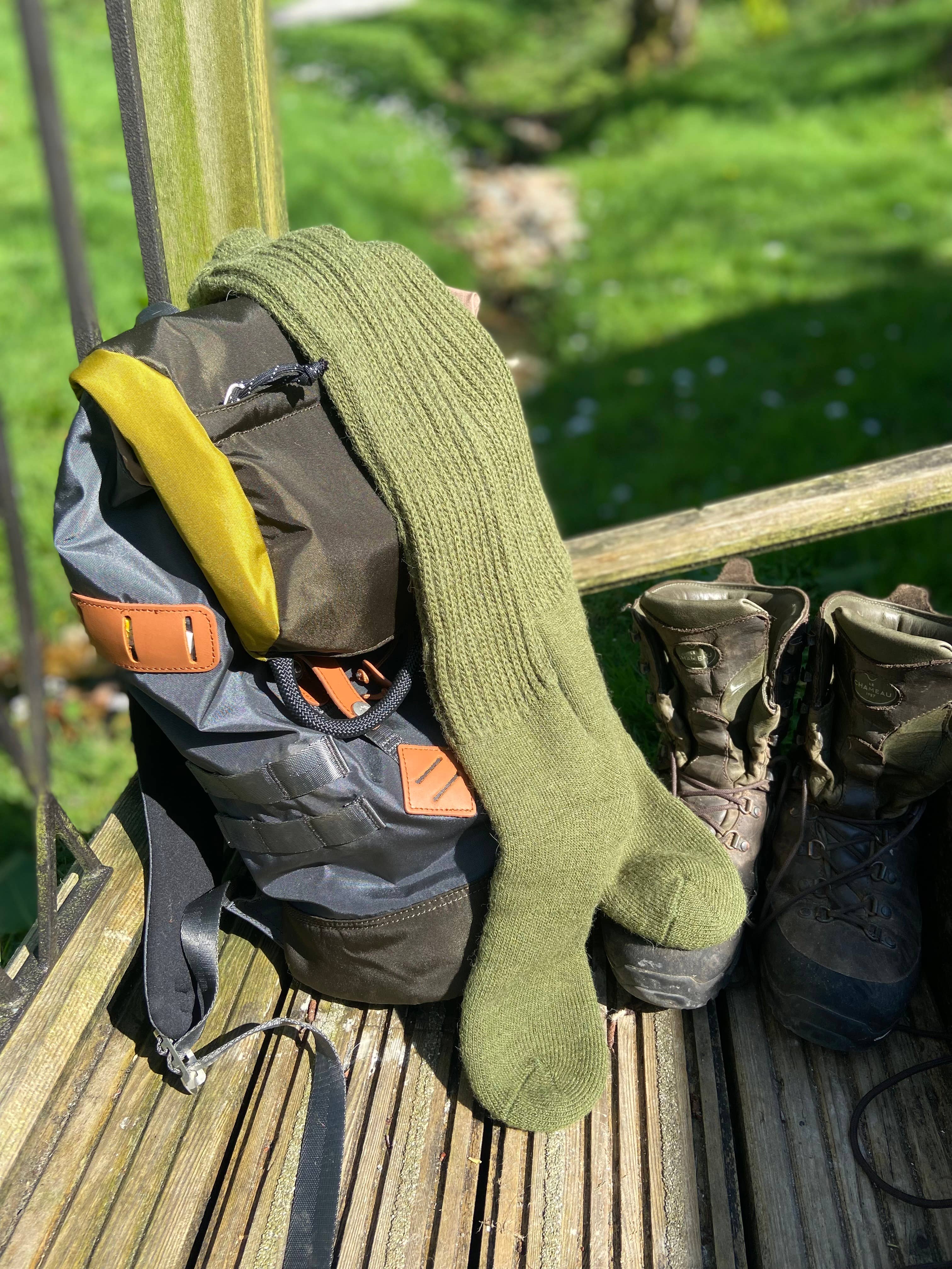 Samantha Holmes Alpaca Clothing and Gifts – Großhandel Socken – Damen – Damen Super Lange Alpaka Grobstrick-Rippensocken UK 4-8 US 6-5-107