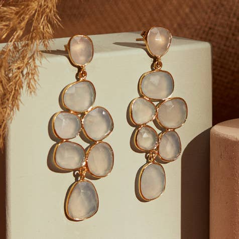 Orecchini The Happy Grapes per la vendita all'ingrosso da parte di Christine Bekaert, Jewelry that tells a story