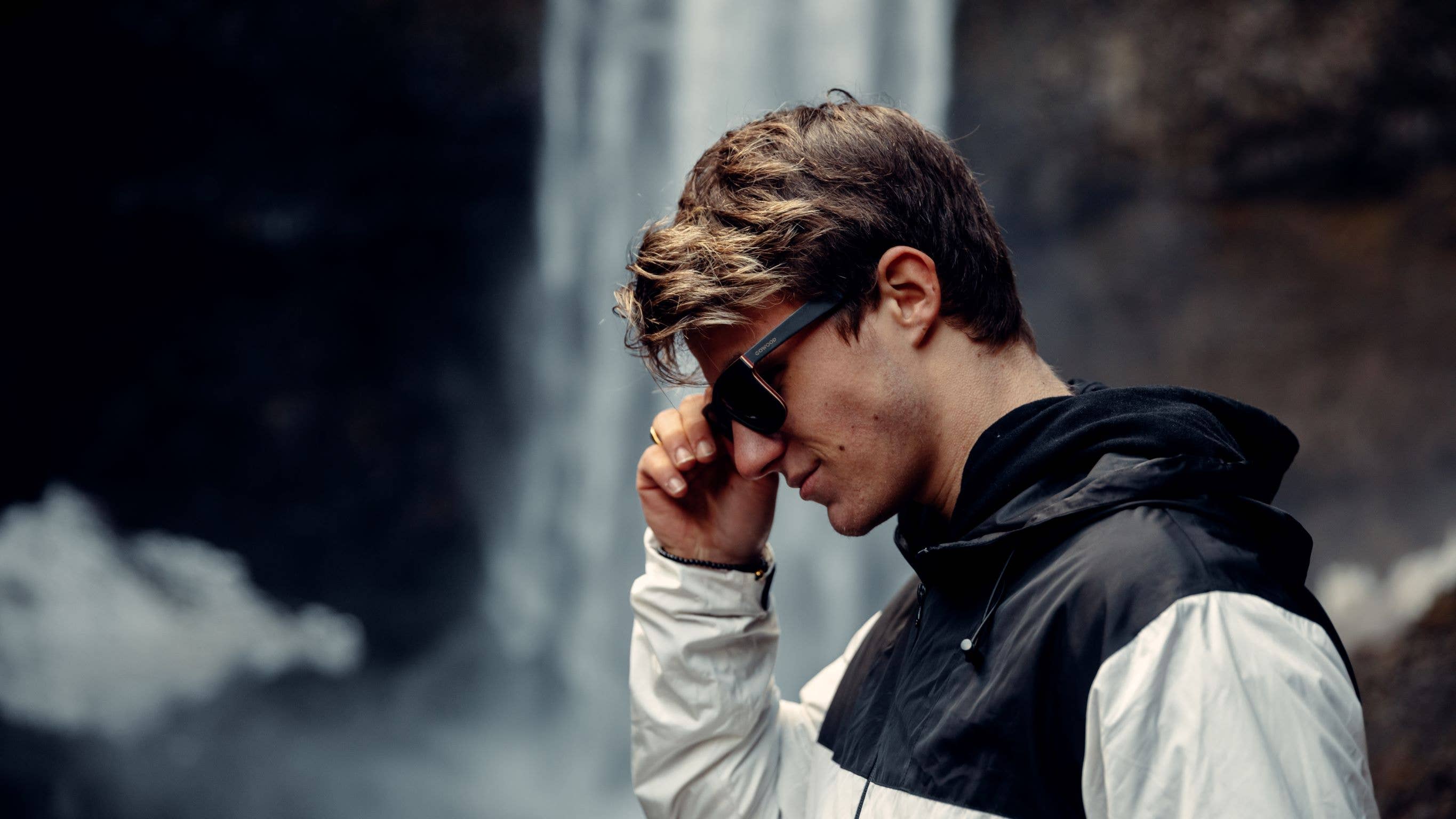 GOWOOD - Wholesale Sunglasses - Unisex - Canadian Black Maple Sunglasses with Black Polarized Lenses5