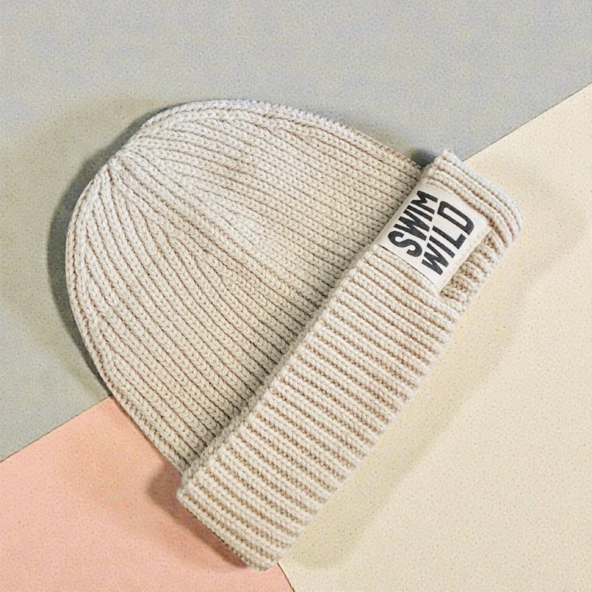 the Cornish studio – Engroshandel Beanie - Unisex – Fiskerstrikket hue - havrefarvet