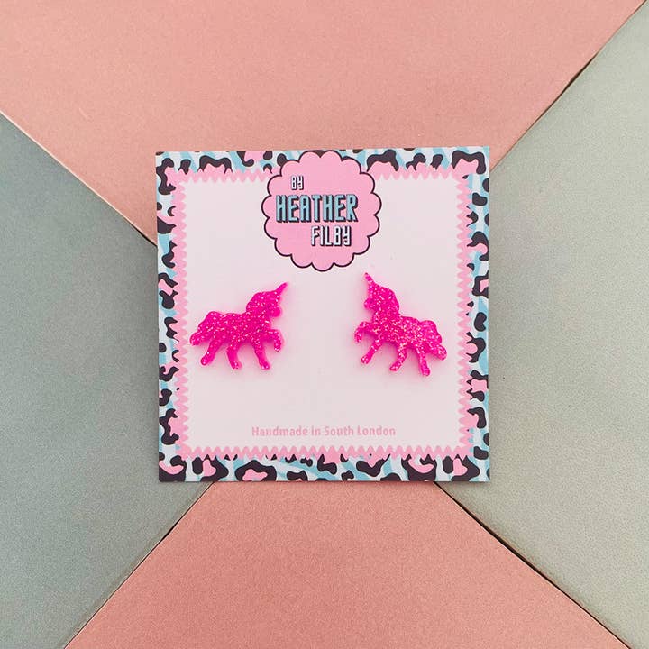 Boucles d'oreilles à tige en forme de licorne à paillettes (PLUS DE COULEURS) pour la vente par By Heather Filby