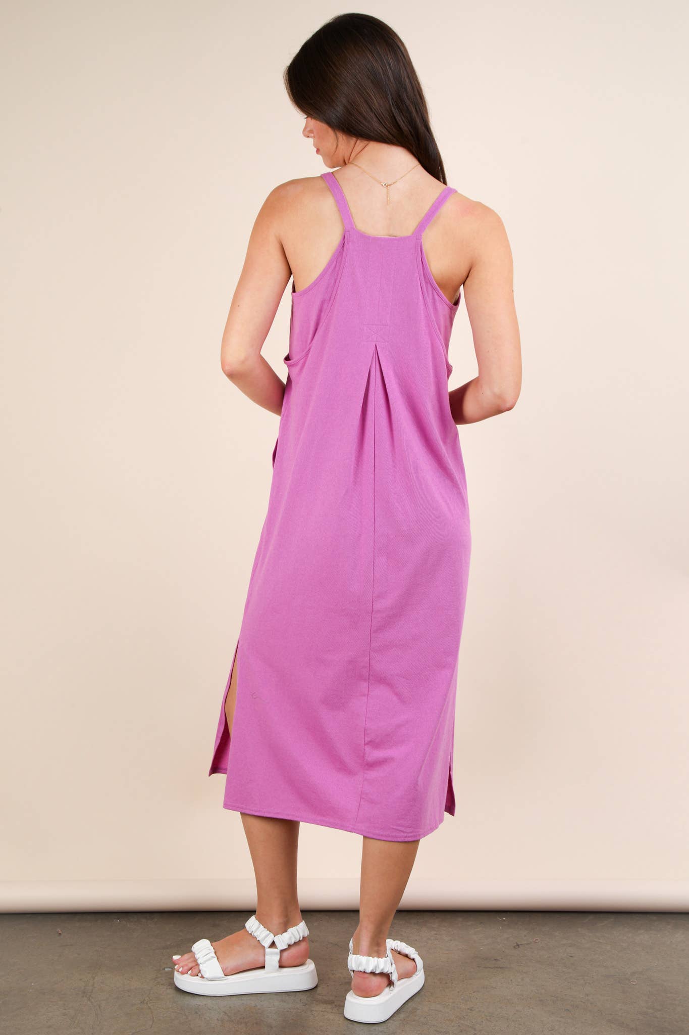 VERY J – wholesale Klänning - Dam – ND31605 V-ringad ärmlös bekväm midi-klänning10