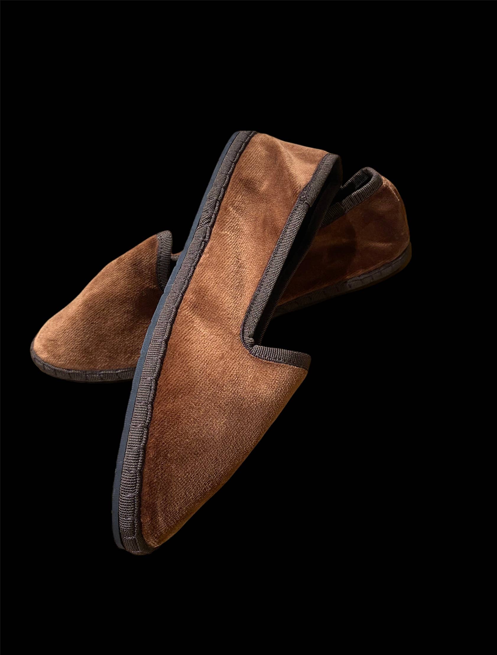 brown Venetian Slippers Basic for wholesale on Faire0