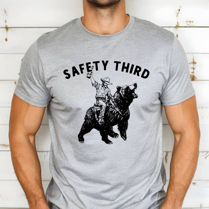 208T2.0 - Wholesale Screen Printed T-Shirt - Men's - Nature Lover Graphic Tee
Hilarious Safety Third Bear 281
