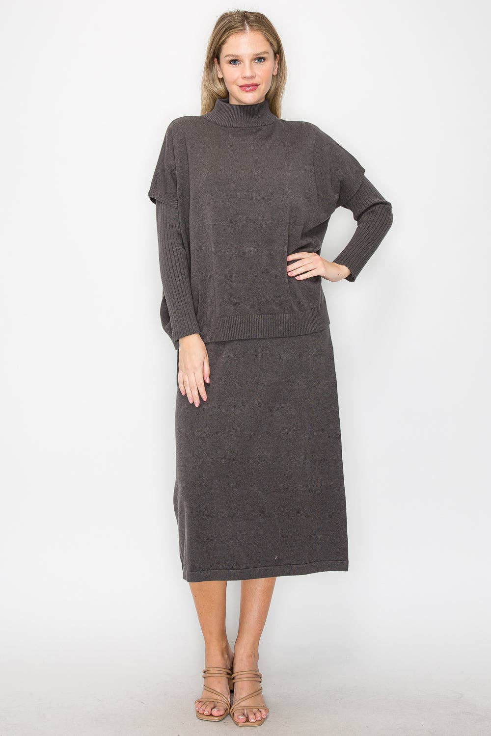 Joh Apparel - Vendita all'ingrosso Vestito - Donna - Abito Maglione Lavorato a Maglia Sandra3