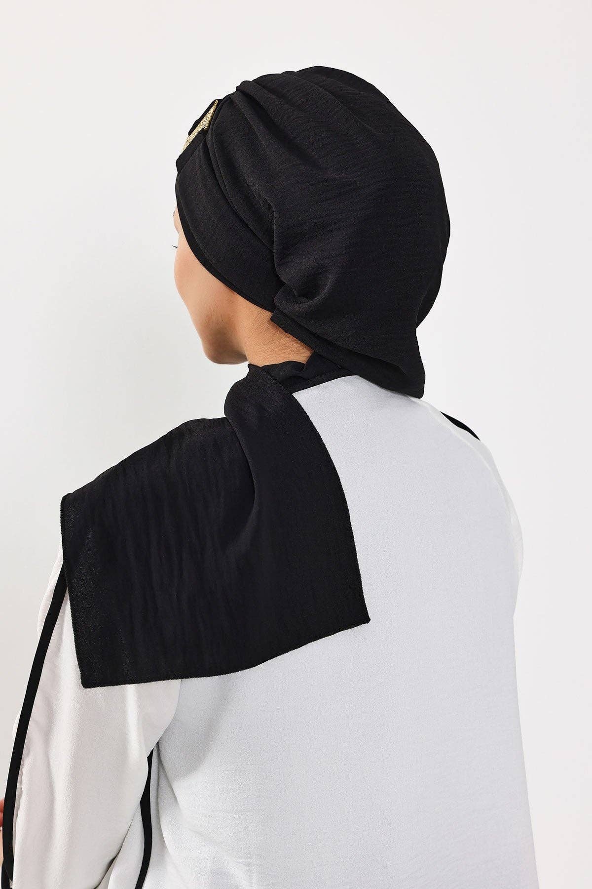 Aisha's Design – wholesale Hijab – Women’s – Modest Fashion Instant Aerobin Turban with Leopard Pattern Accessory, Pre-Tied Aerobin Hijab with Chic Metal Accessory,HT-11A10