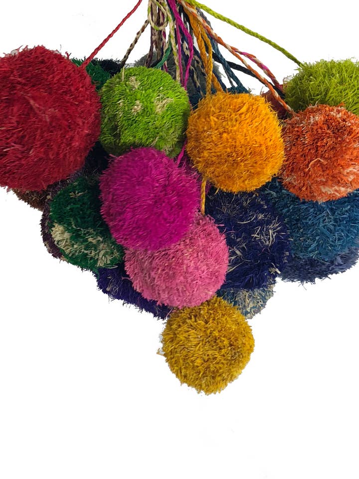 Pompons Raffia Poufs Charme Verzierung für den Großhandel von Shebobo