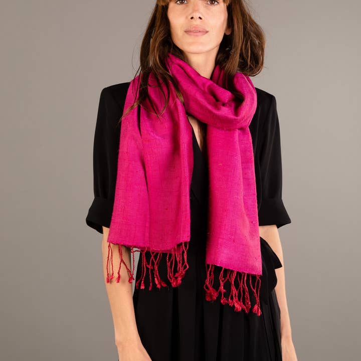 Krama Heritage - Wholesale Scarf - Women's - The Large Textured Fuchsia Krama in its palm leaf case - Woman1