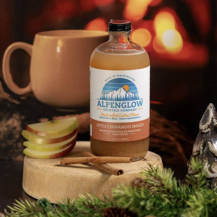 Alpenglow Cocktail Company - Wholesale Cocktail mix/syrup - Apple Cinnamon Smash0